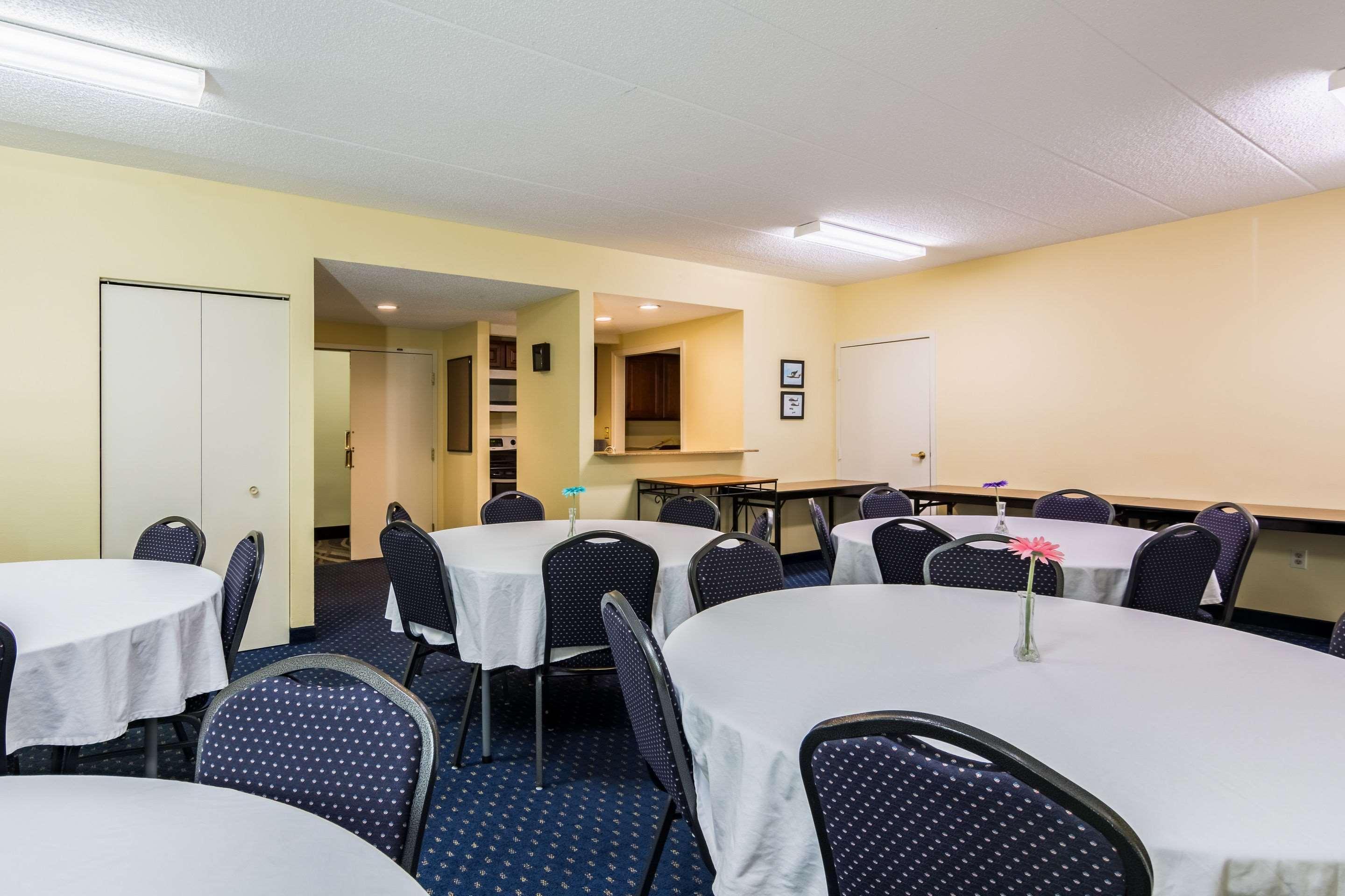 Comfort Inn At Joint Base Andrews Клінтон Екстер'єр фото