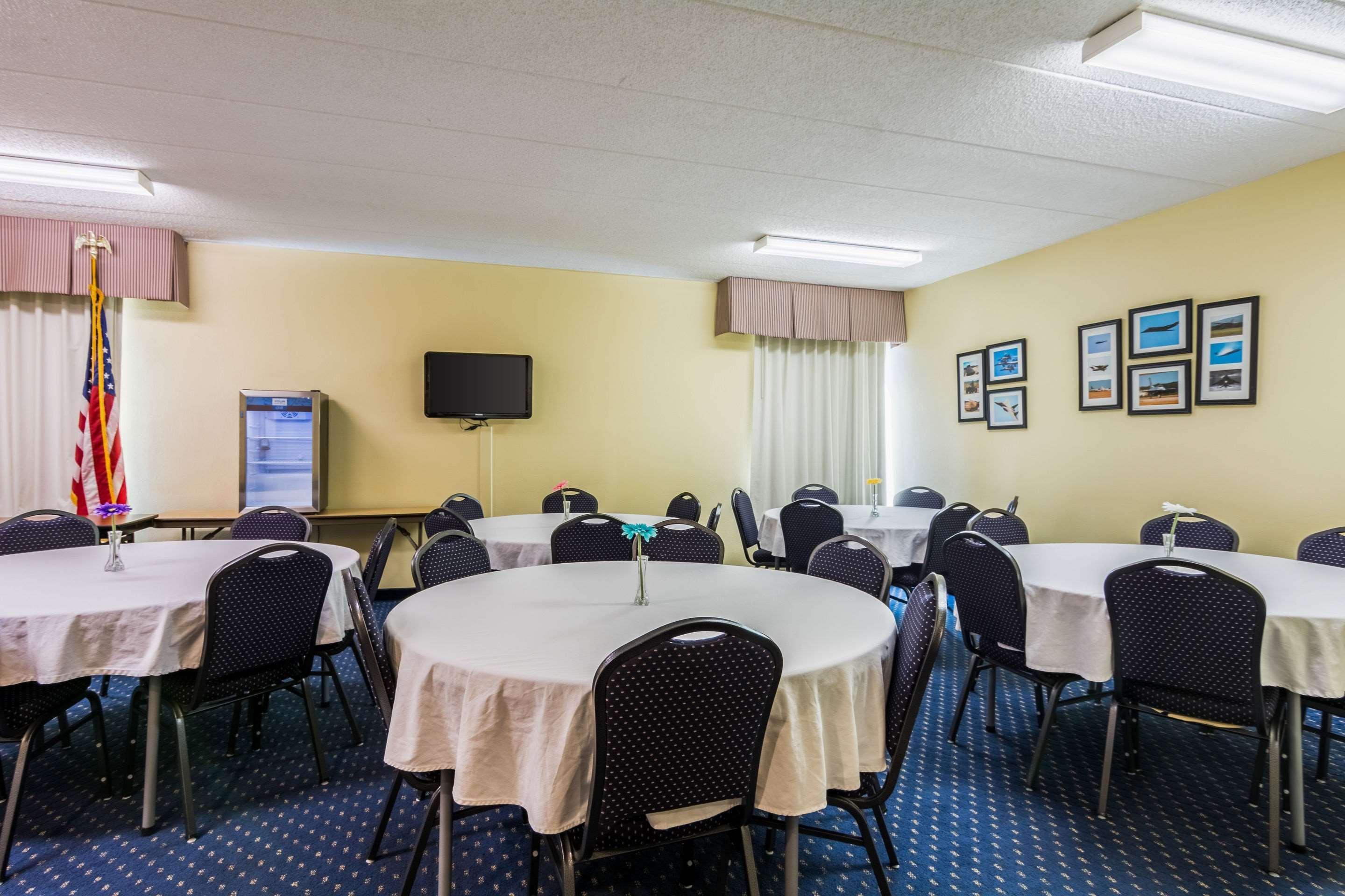 Comfort Inn At Joint Base Andrews Клінтон Екстер'єр фото